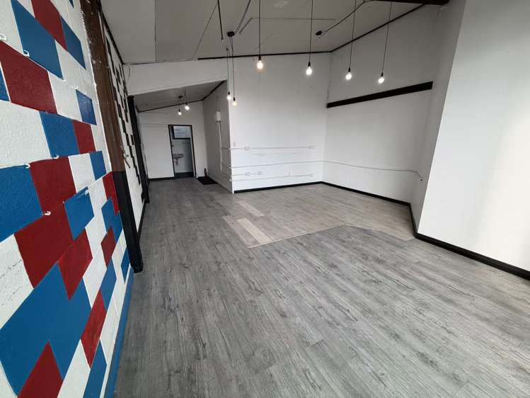 1 and 2/57 Carr Road Mt Roskill_8