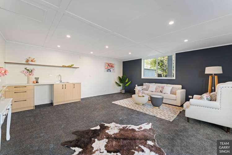 34 Antrim Crescent Otara_22