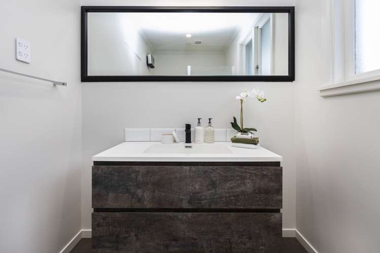 48 Stanbury Avenue Somerfield_15