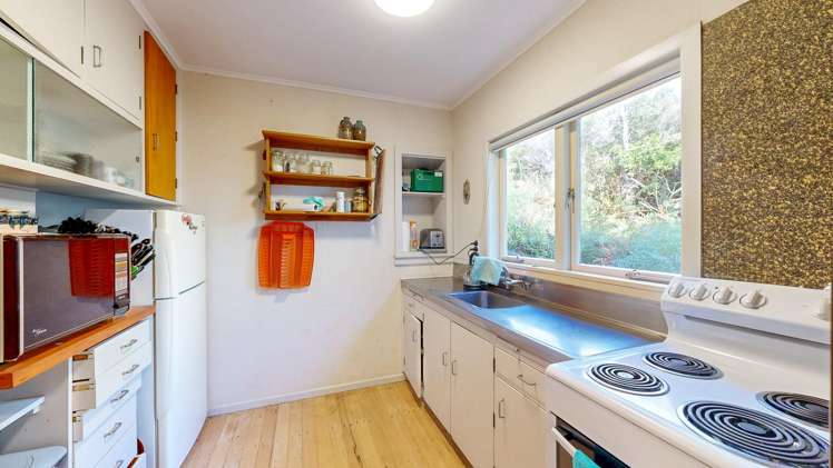 1586 Port Charles Road_5