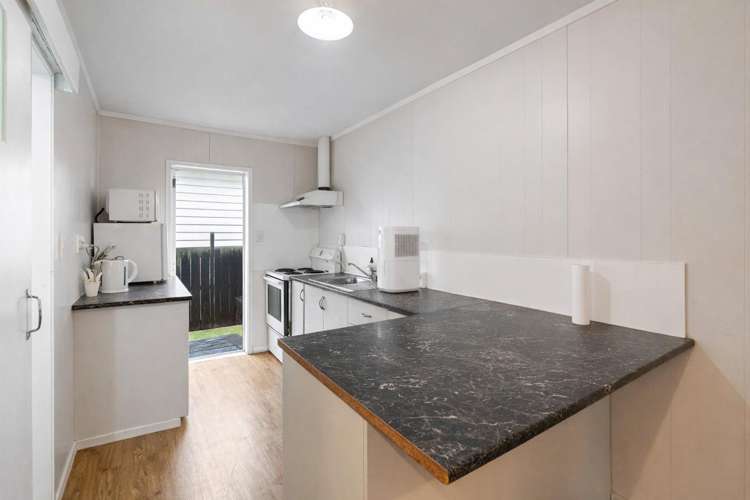1-6, 35 Malfroy Road Victoria_15
