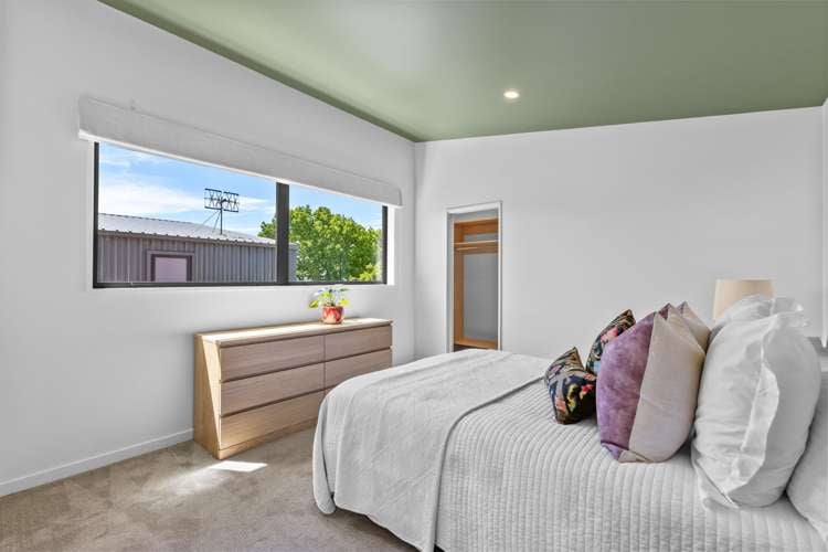 2/104 Burke Street Sydenham_10