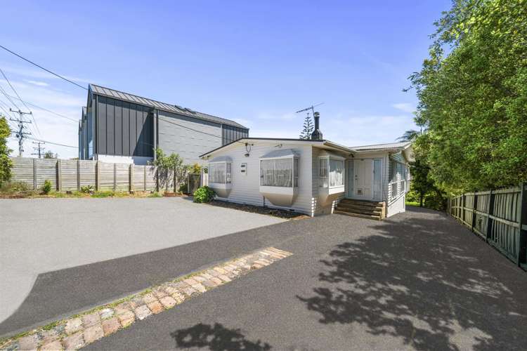 108 Coronation Road_5