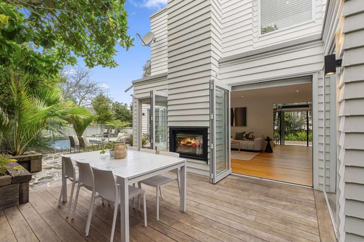 2/15A Rodney Road Northcote Point_14