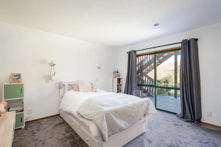 9 Mount Iron Drive Wanaka_18