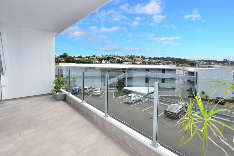 214/17 Link Crescent Stanmore Bay_12