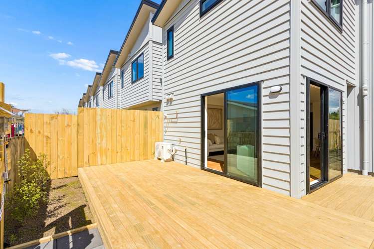 1-7/12 Karaka Street New Lynn_12