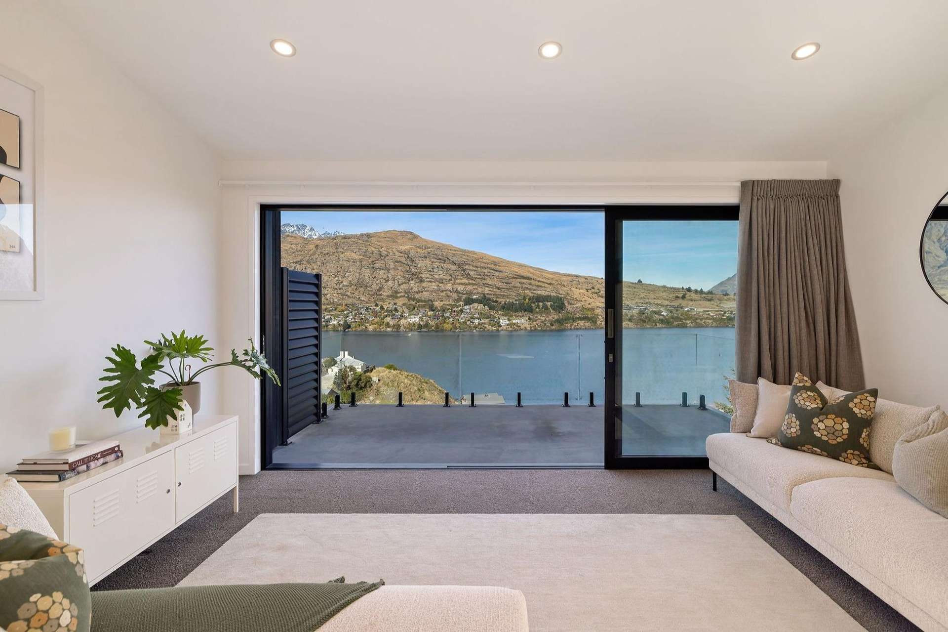 11 Highlands Close Queenstown_0