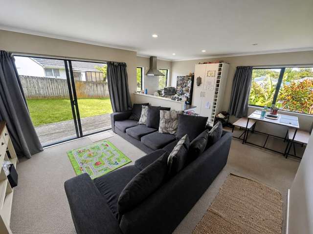 28B Waimumu Road Massey_1