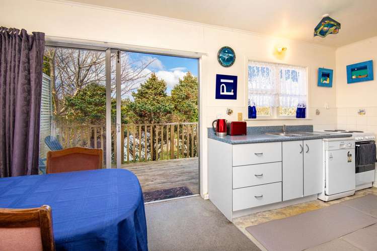 457 Warspite Avenue_5