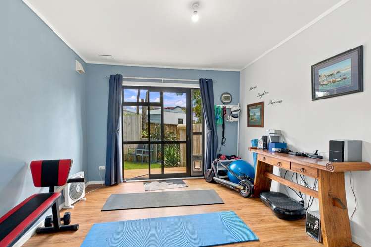 10 Lochinvar Place Hairini_17