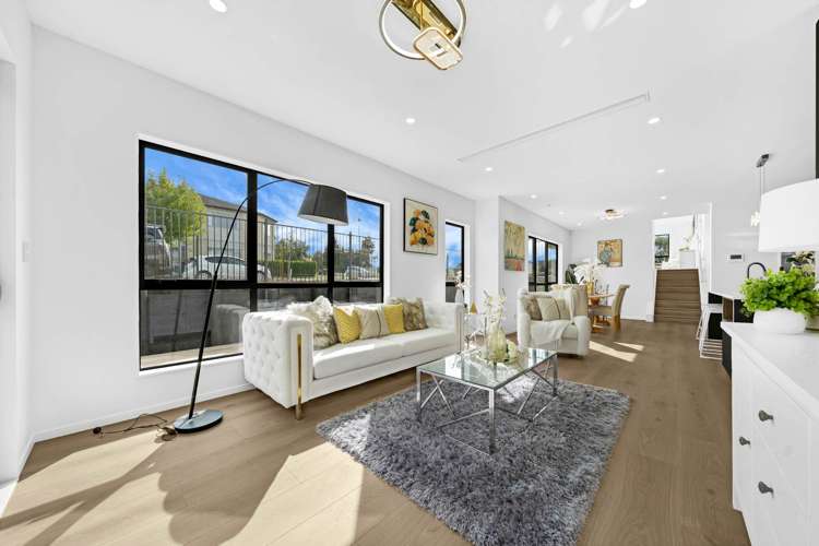 2 Hughs Way Flat Bush_5