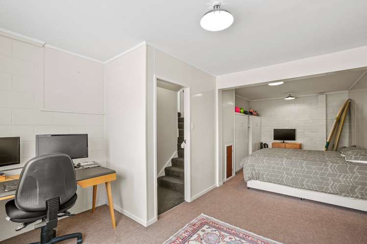 3 La Salle Drive Westown_15