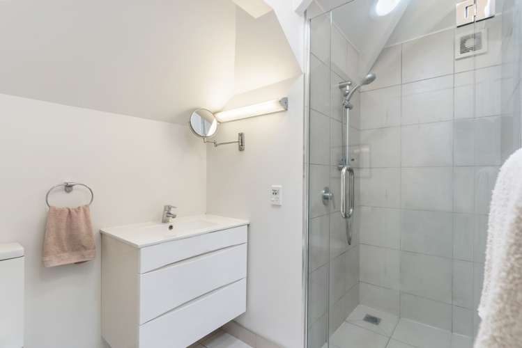 4 Parkhill Road Morningside_17