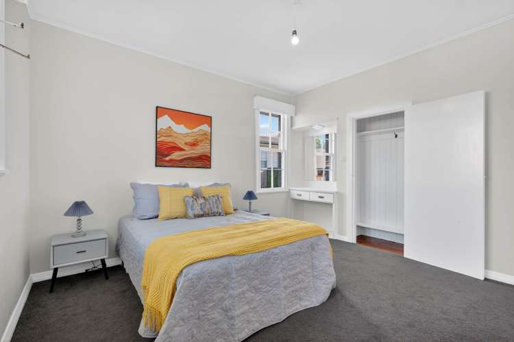 24 Henwood Road Mangere East_11