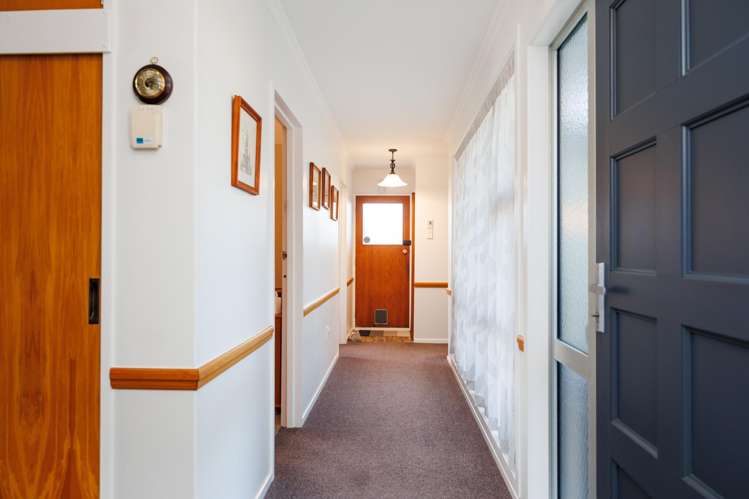 71 Fairview Avenue Feilding_18