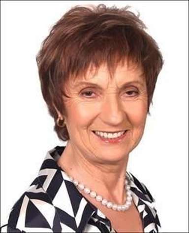 Winnie Groom