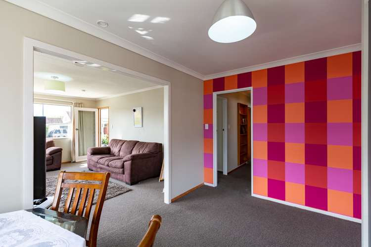 2/1 Byron Place Stoke_5