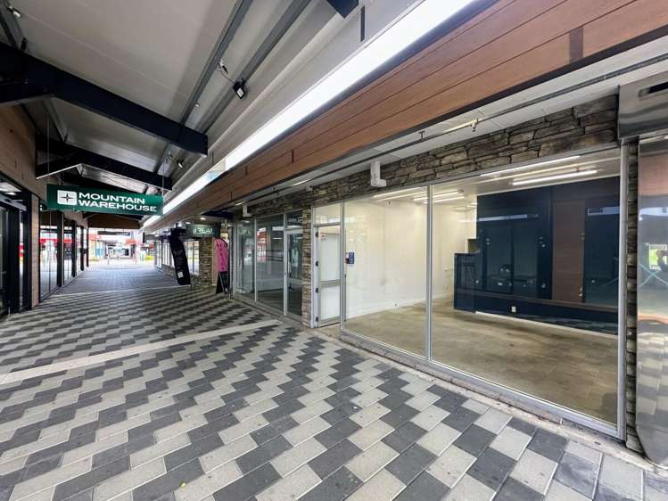 18 Horomatangi Street Town Centre_7