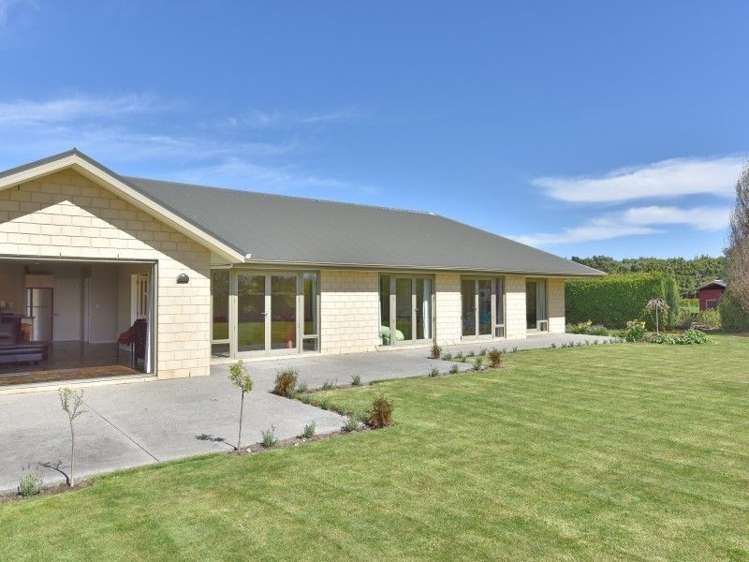 4/736 Sandy Knolls Road West Melton_11