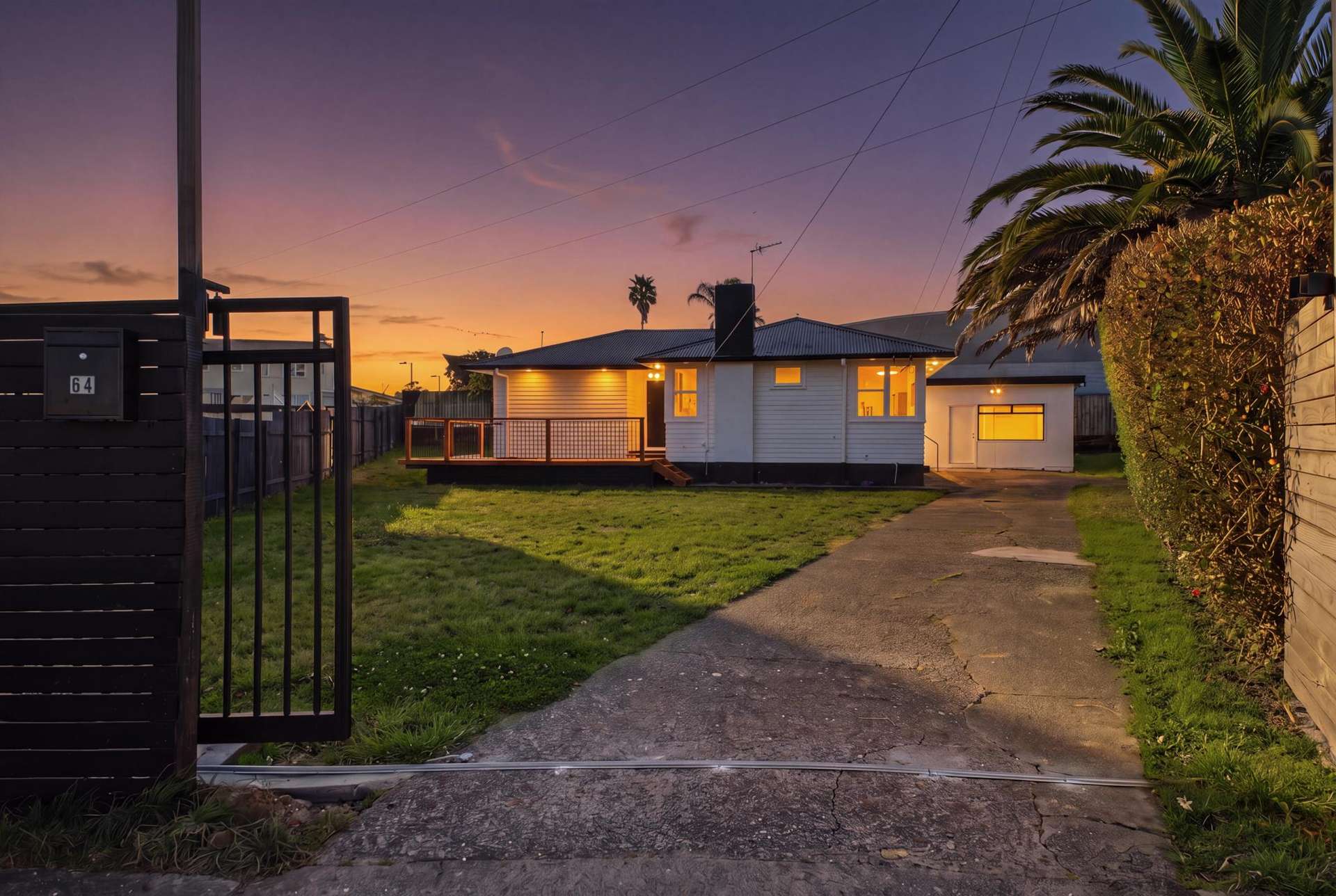 64 Fisher Crescent Otara_0