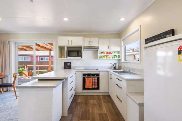 8 Allan Street Glenholme_1