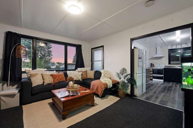 3 Liane Place Mangakakahi_1