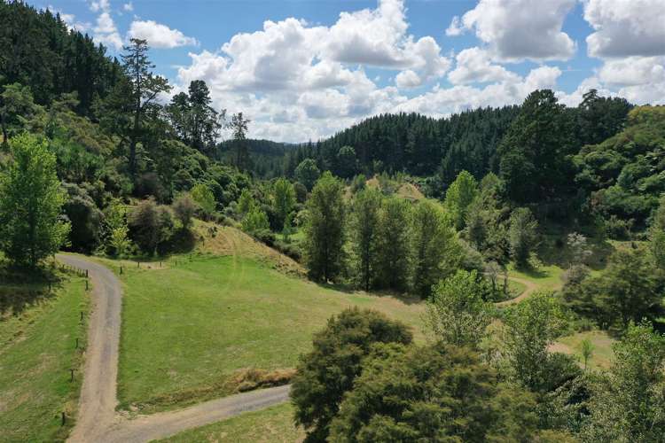 9 Karapiro Road Karapiro_38