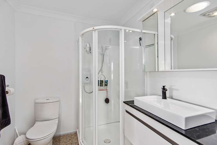 7 Lowburn Place Clover Park_18