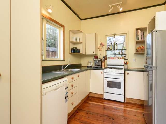 83 Yule Street Lyall Bay_2