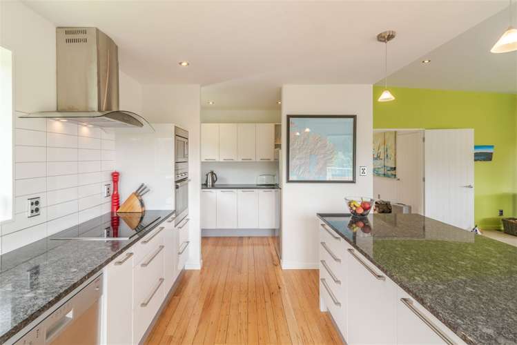 12 Rue Cachalot Akaroa_5