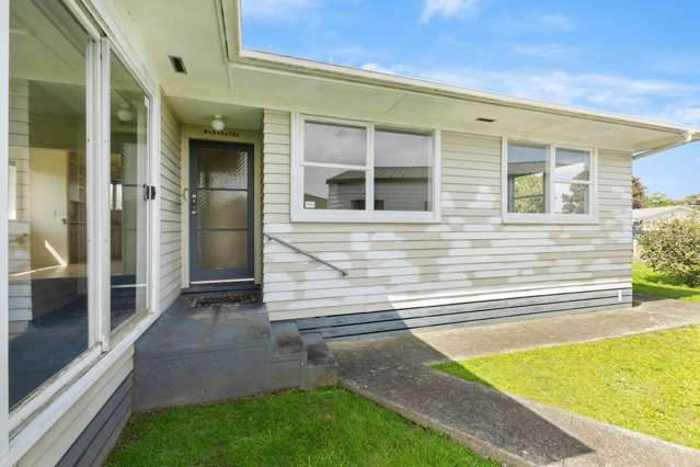 10 Tiari Place Mangere East_2