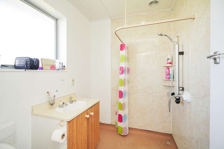 8 Hamilton Street Winton Surrounds_16