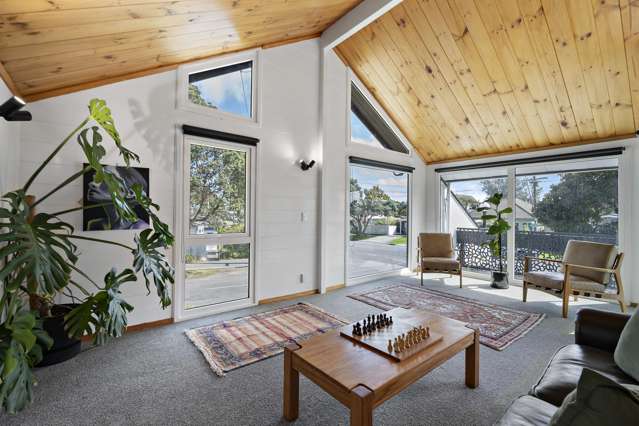 Space, Sunshine & Easy Eastbourne Living