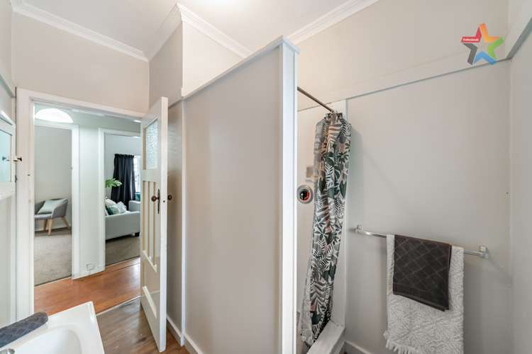 20 Ludlam Crescent Woburn_9