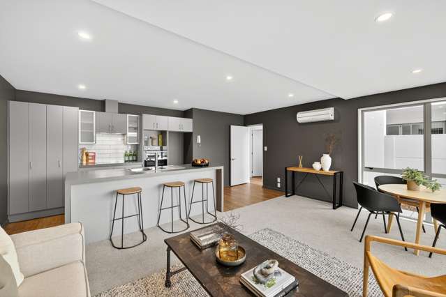 Stylish, Secure & Sunny Townhouse Living