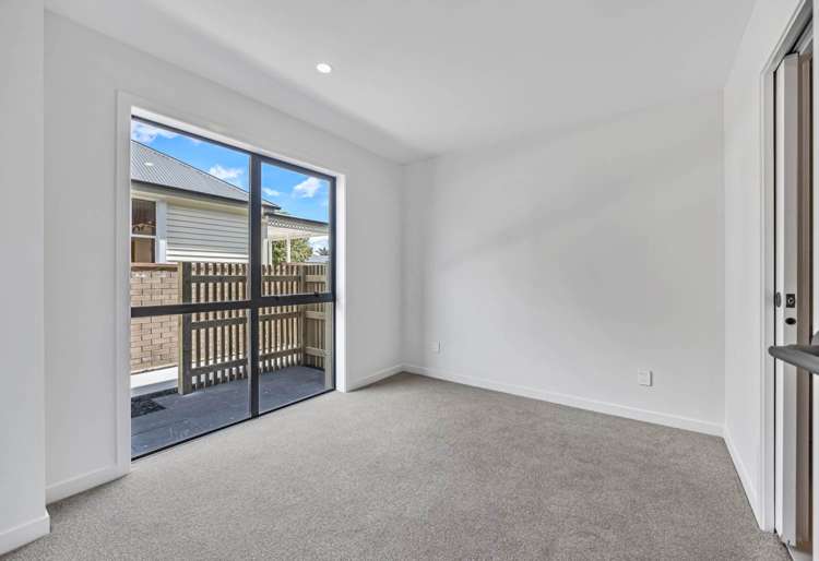 6/12 King Edward Avenue Epsom_6