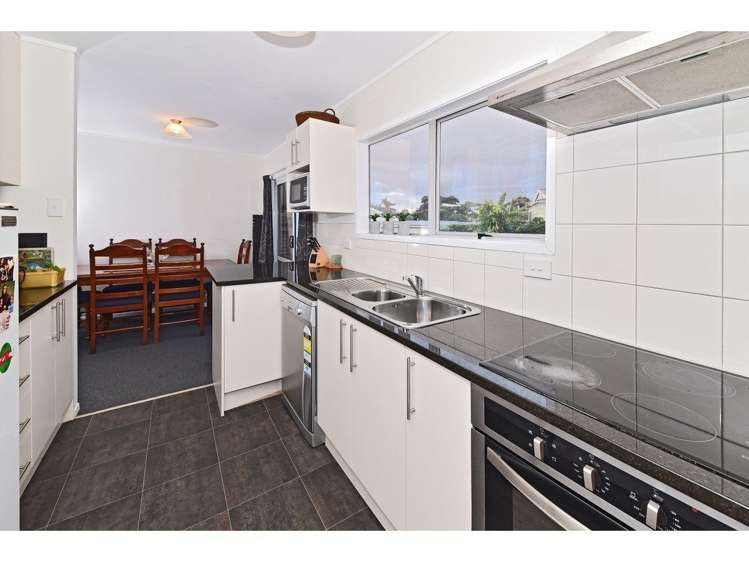 18 Stoll Place Clendon Park_9