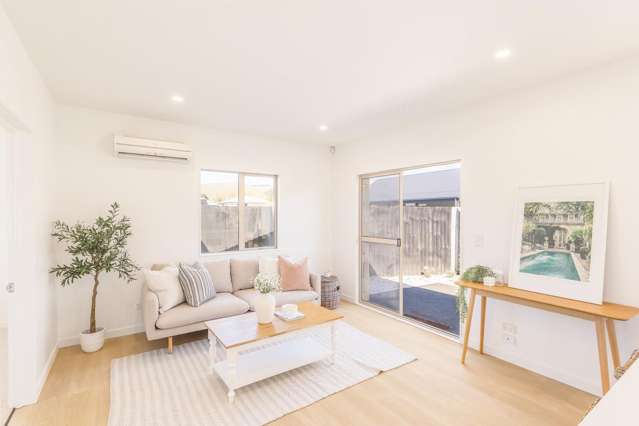 4/15 Derrett Place Saint Martins_1