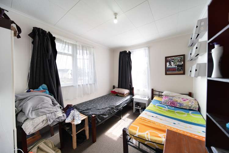 15 Gubb Place Otara_11