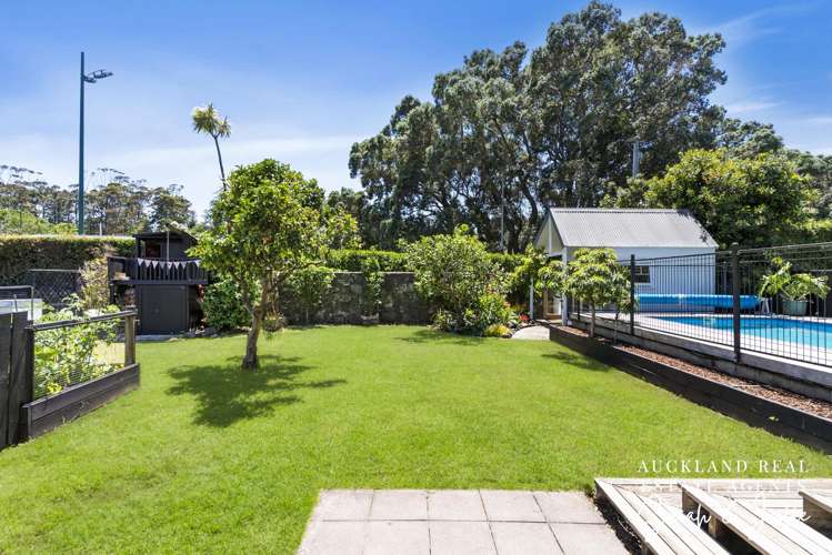 26 Brewster Avenue Morningside_18