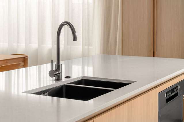 15 Kauri Point Drive Rototuna North_2