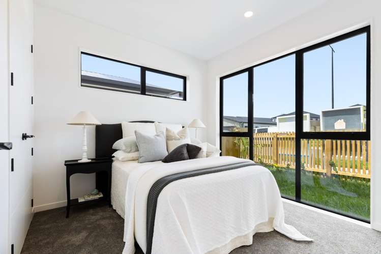 386 Te Taruna Drive Milldale_11