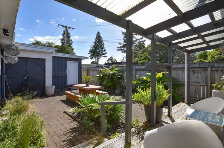 137 Koutu Road Kawaha Point_19