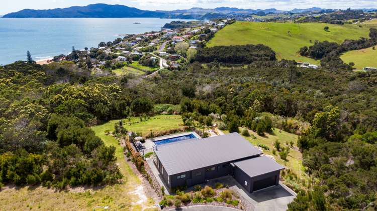 19 Sunrise Place Cable Bay_24