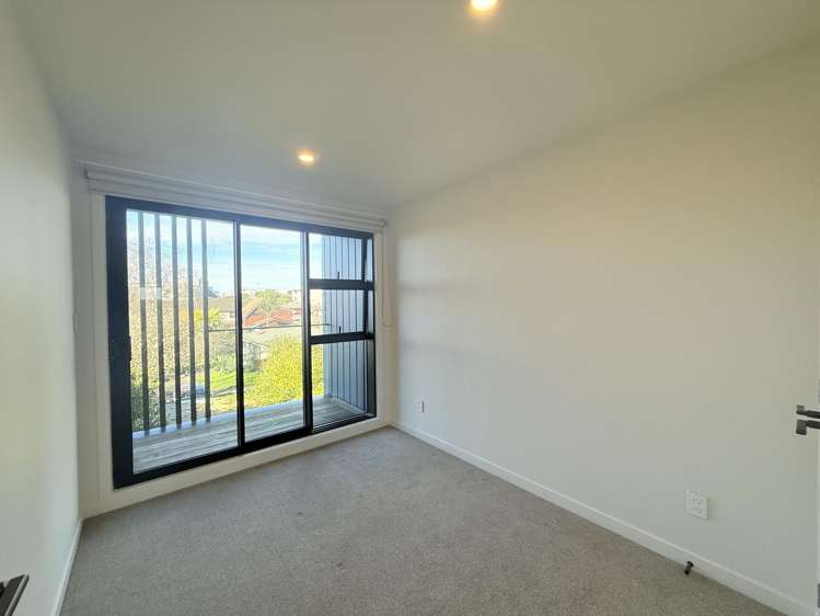 5/12 King Edward Avenue Epsom_12