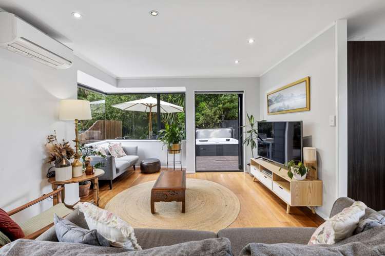 11 Donald Street Stanmore Bay_5