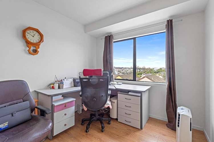 60 Fernhill Way Oteha_15