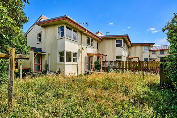 7/3 Bouverie Street Petone_2