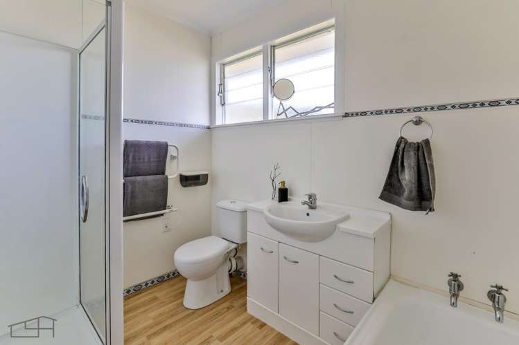 11 Tara Road Henderson_11